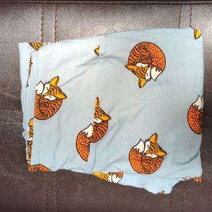 LuLaRoe One Size Foxy buttery soft leggings